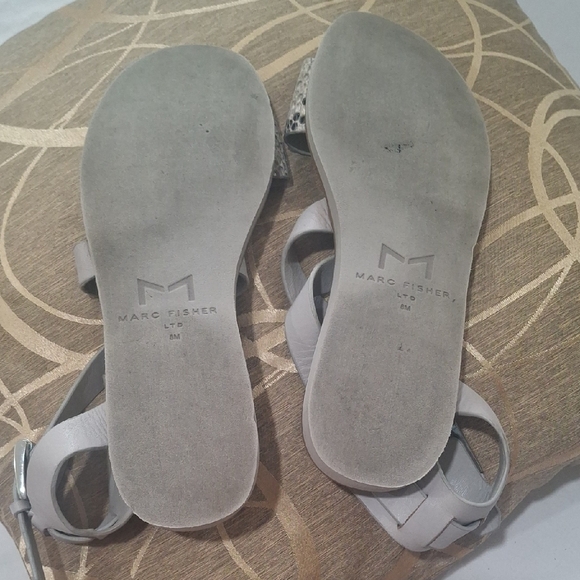 Marc Fisher Wome's Gray and Snake Print Sandals Size 8M - Picture 11 of 12
